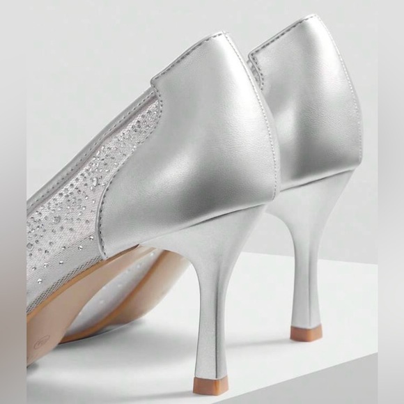 Silver Metallic Mesh Kitten Heels | Shiny & Sexy Rhinestones | 7 | New - Picture 4 of 5